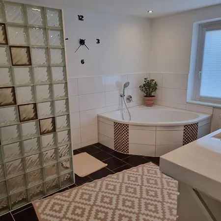 Schloss- & Brockenblick דירה ורניגרוד