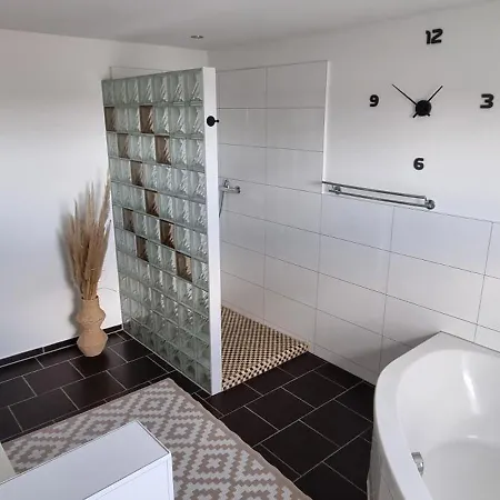 Schloss- & Brockenblick Апартаменты *